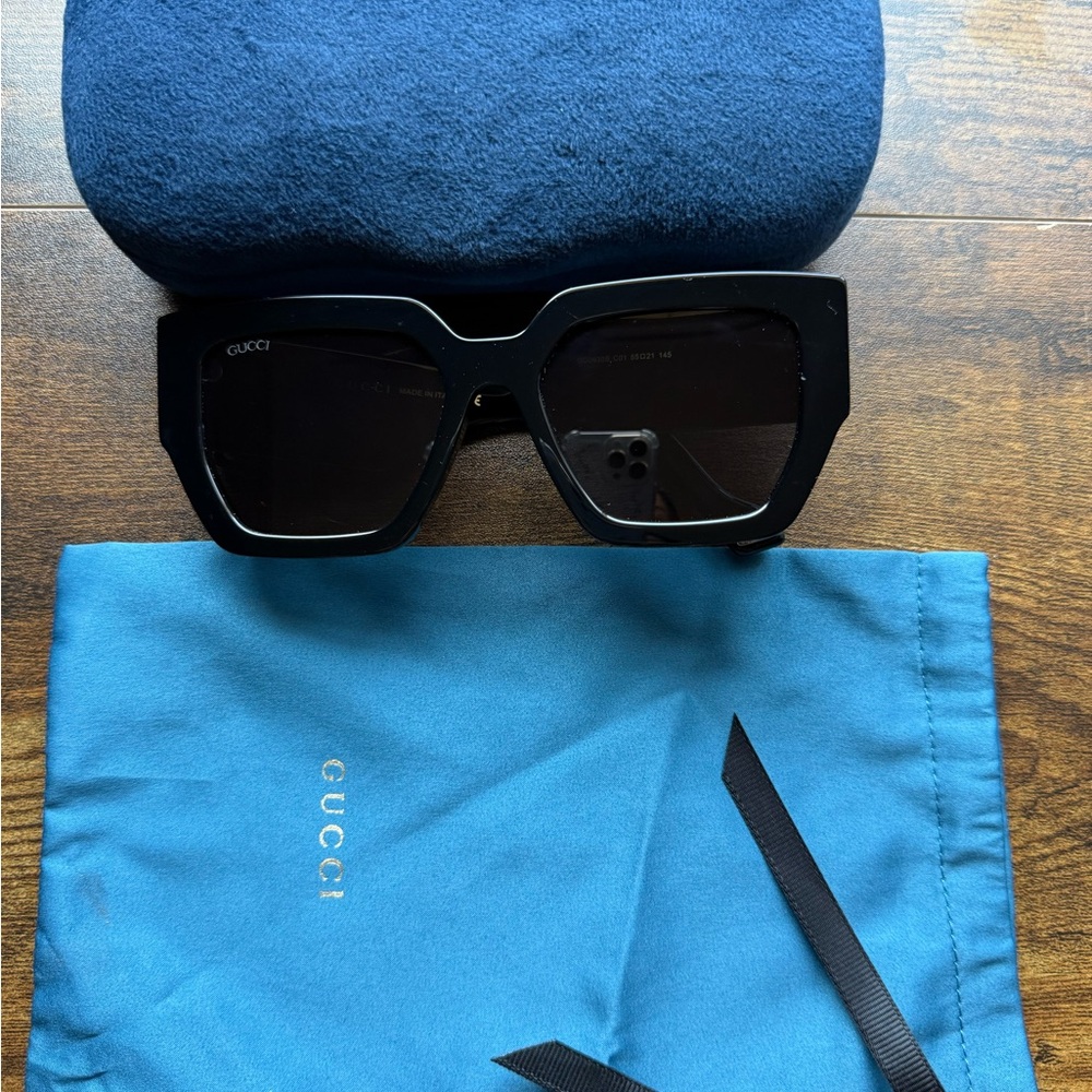 Authentic Gucci Black Square Sunglasses for Women